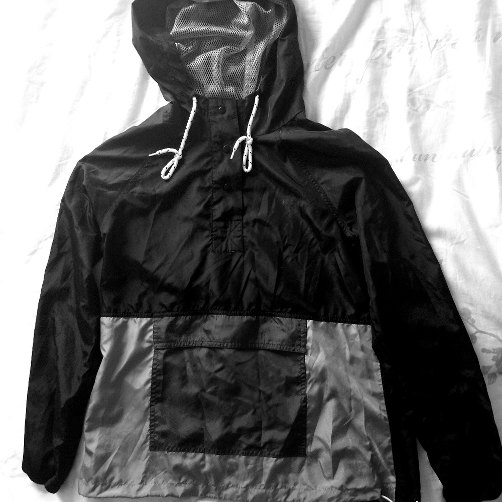 Black and Grey/Gray LightWindbreaker Rain jacket